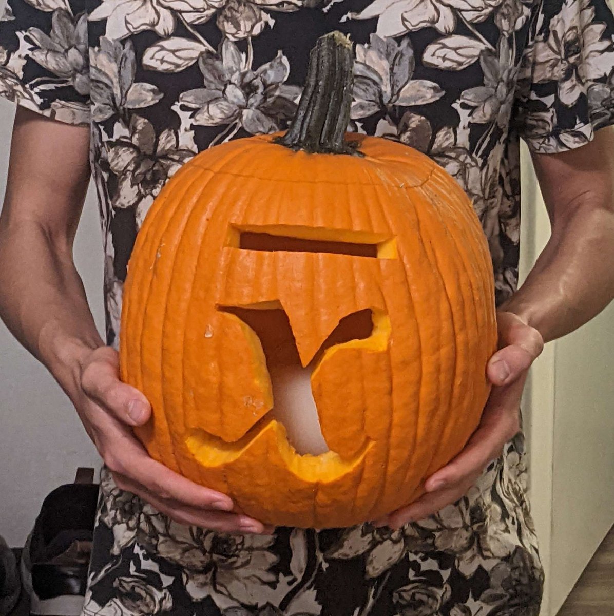 gabeclasson's tweet photo. my jack-o-lantern has a mean face #monstermath https://t.co/ilNgkQQsNt