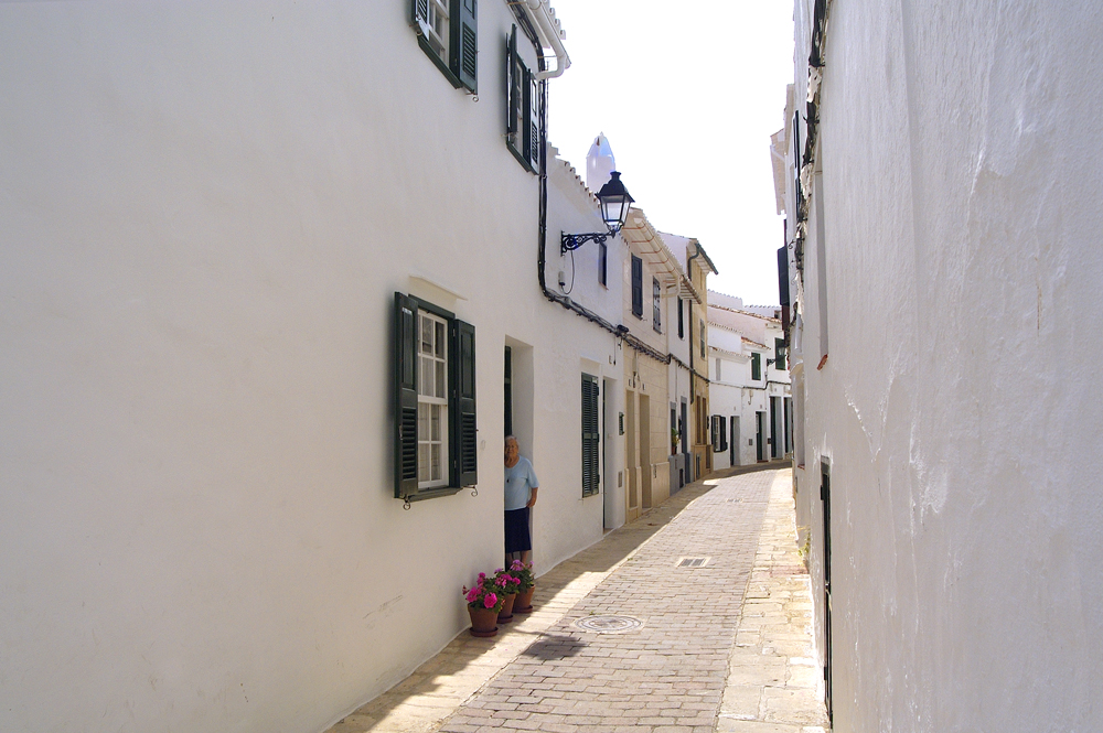 MenorcaTourism's tweet photo. Why is it that #Menorca is known as the island of calm? Walking through Menorcaโs villages at this time of the year is a #smallpleasure of the most pleasant.
#MustSeeMenorca https://t.co/anOmMBmV4o