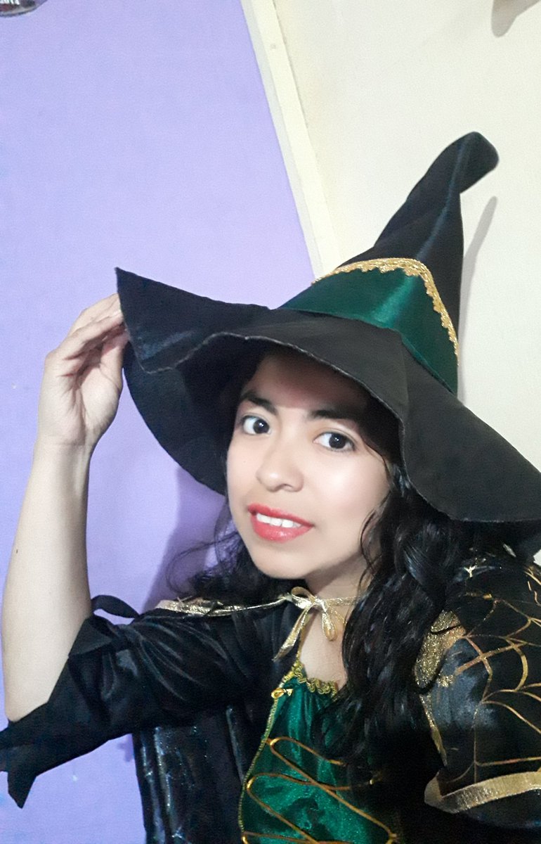 zhanethh's tweet photo. #Halloween 👻🎃 https://t.co/zPQTjeiKC1