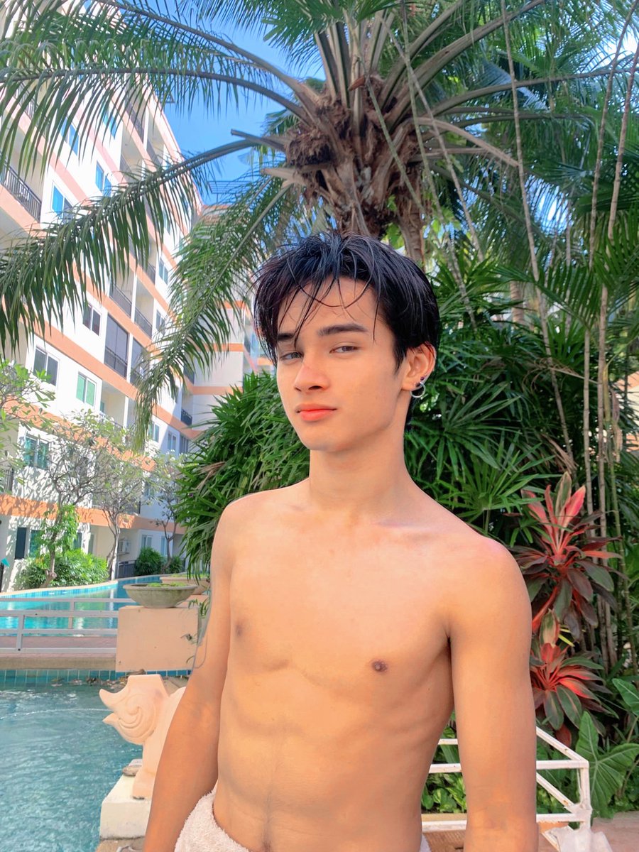 ThHyena's tweet photo. ฟิวสระว่ายน้ำ https://t.co/0H6Q4oNFIN