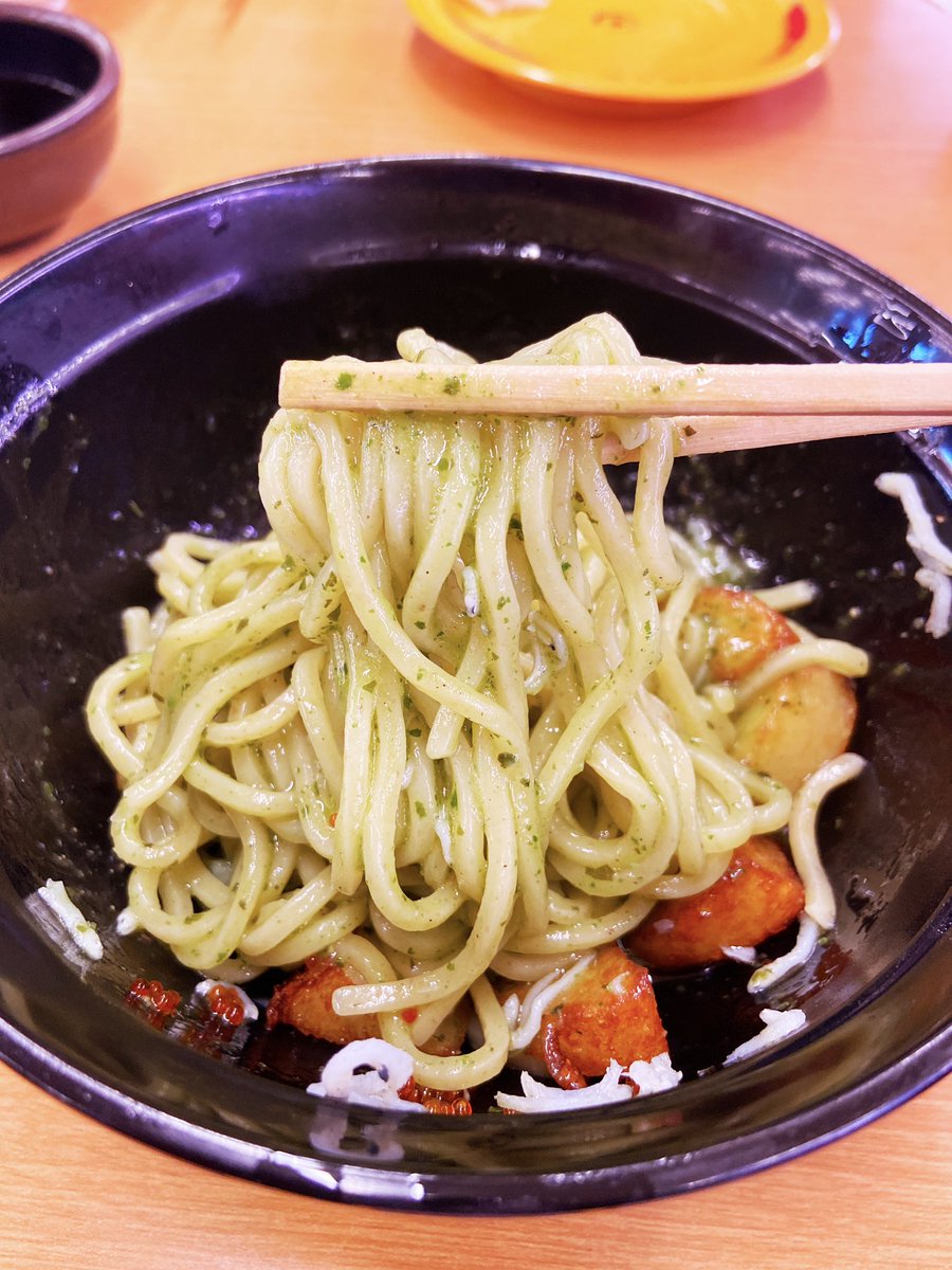 strong_aspire's tweet photo. 久兵衛なう
i went 2 sushiro w/ my daughter
#lunch #eeeeeats #ランチ #お昼ごはん #スシローぜ #スシロー #sushi #sushigoround https://t.co/BghSq8JLMg