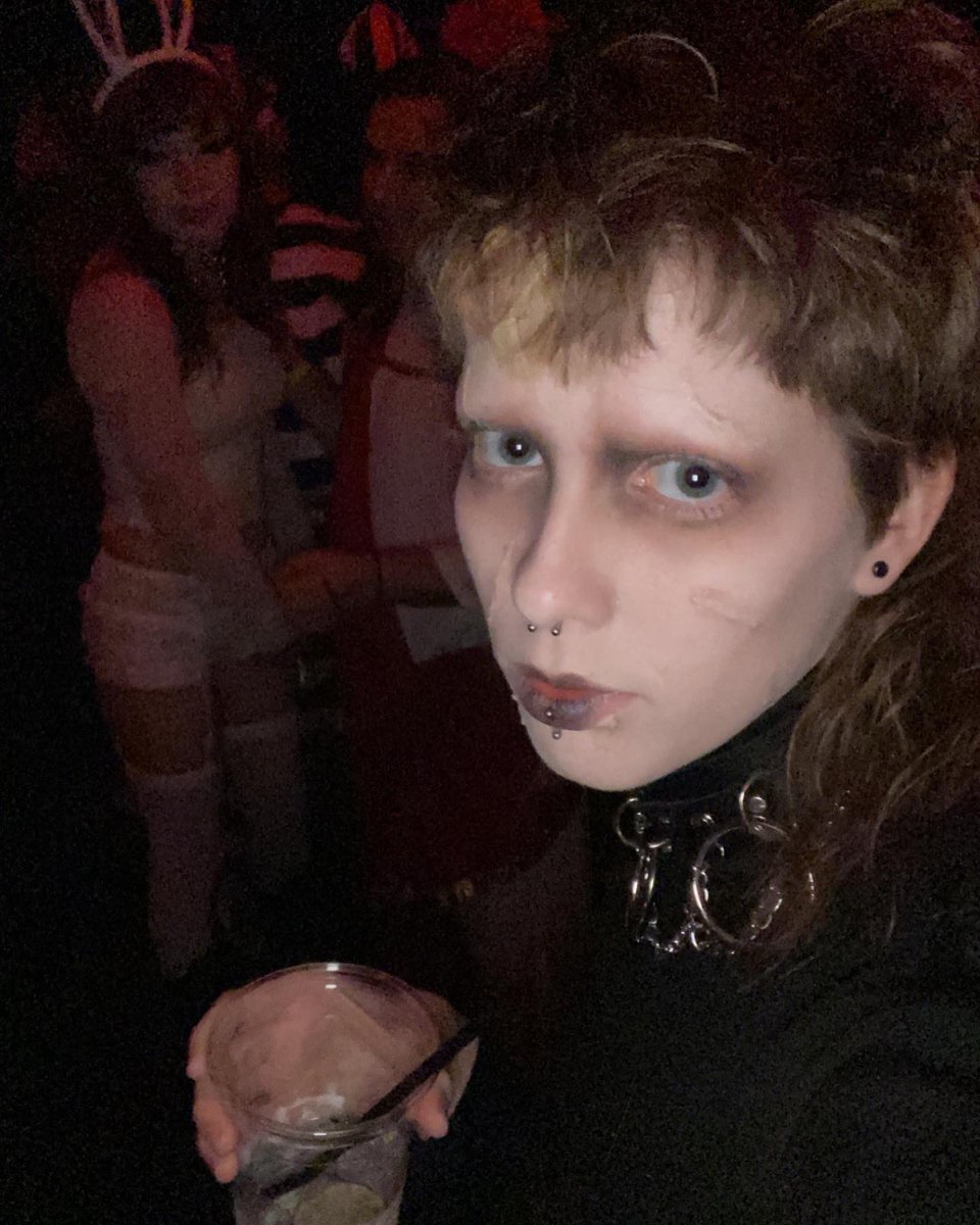 bugmorgue's tweet image. &amp;lt;3