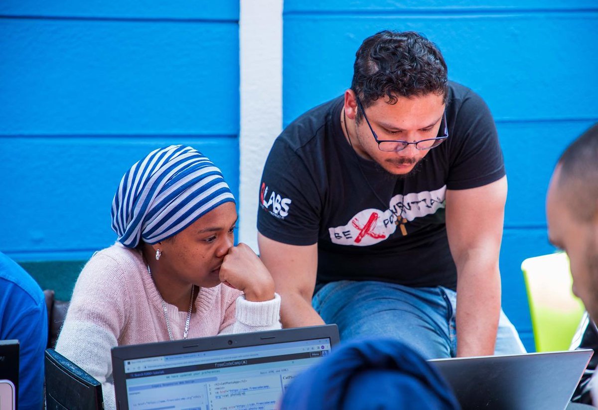 RLabs's tweet photo. In our Basic Coding Principles session we explored Responsive Web Design and the languages used to build webpages: HTML for content and structure, and CSS for styling.
#MakingHOPEContagious #DLabs #mitchellsplain #Skills #RLabsYouth #HOPEGivers #Expansion #Westridge #BasicCoding https://t.co/Y7DhZhUuZG