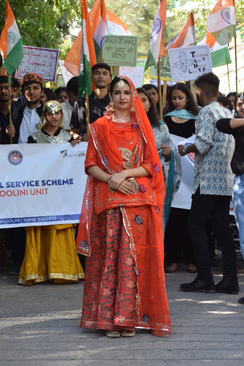 nss_shoolini's tweet photo. #NSS unit of @ShooliniUniv organised a #UnityRun to celebrate the birthday of Sardar Vallabhbhai Patel. 200 students participated in the run &amp; represented attires of their states . #nssvolunteers walked proudly across the campus with the National Flags.
@_NSSIndia @ugc_india https://t.co/RIEsksiRIy