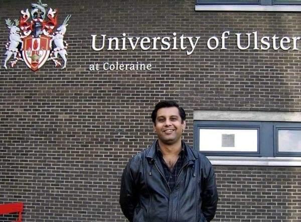 Arshad Sharif @arsched did his master from @UlsterUni in media studies. He was a renowned Pakistani investigative journalist and highlighted corruption cases of current gov in Pakistan. He had fled pak in August after receiving death threats later he was shot dead in Kenya.