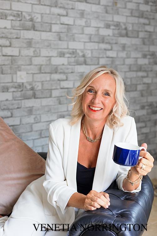 I didn’t think I could do it ! I didn’t think I was good enough &amp; if you’ve ever felt like that too I want you to STOP ✋

I see so many women out there comparing themselves &amp; their success to others - read it all here 

ownyourstyleuk.co.uk/post/i-didn-t-…