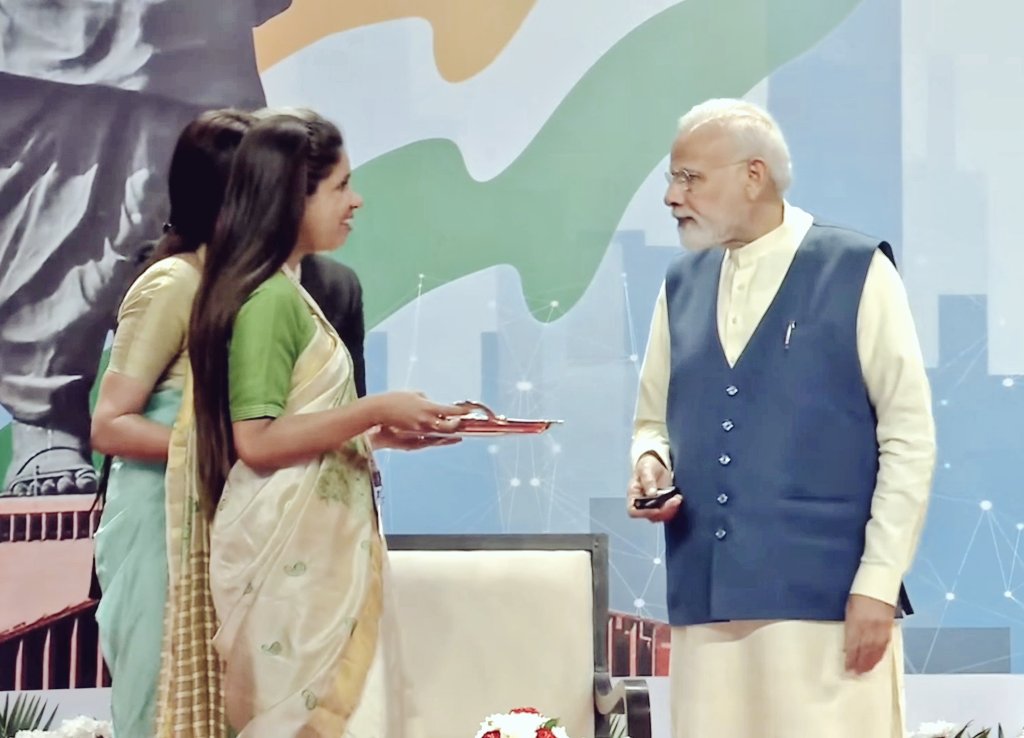A proud moment to meet our honorable PM <a href="/narendramodi/">Narendra Modi</a> on National Unity Day. Felt the vision of 'Loh-purush',EK BHARAT SHRESHTHA BHARAT.🇮🇳 <a href="/PMOIndia/">PMO India</a> <a href="/LBSNAA_Official/">LBSNAA</a> #IAS #pmo #NarendraModi #Modi #StatueOfUnity  #LBSNAA #MorbiBridgeCollapse #iasofficer #UPSC #instagood #Trending