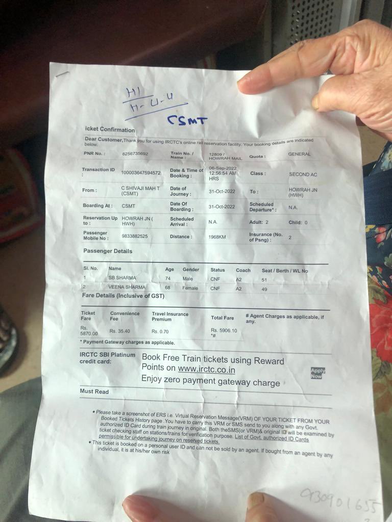 PayalSh69758139's tweet photo. @RailMinIndia @AshwiniVaishnaw @raosaheboffice @OfficeDJardosh no assistance has been provided to the travelling senior citizens who had booked 2 lower birth seats but upgraded to 2 upper berth seats by @RailMinIndia and forced to move in the night of 31st Oct @bombaymail https://t.co/hbfmp9r7FL