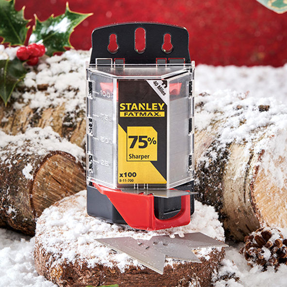 NoonesHardware's tweet photo. ‼️ REAL DEALS FOR YOU ‼️

👉 100 Stanley Fatmax Blades 

👉 Was £24.99 NOW £11.99 😀 https://t.co/7A7wTEahST