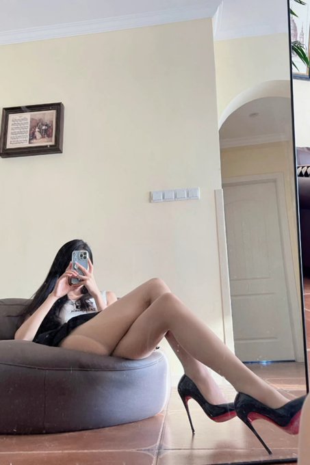 n_fayiah's tweet photo. Love me little and-love me long 
#广州线下 #广州 https://t.co/klHBbNVEdl