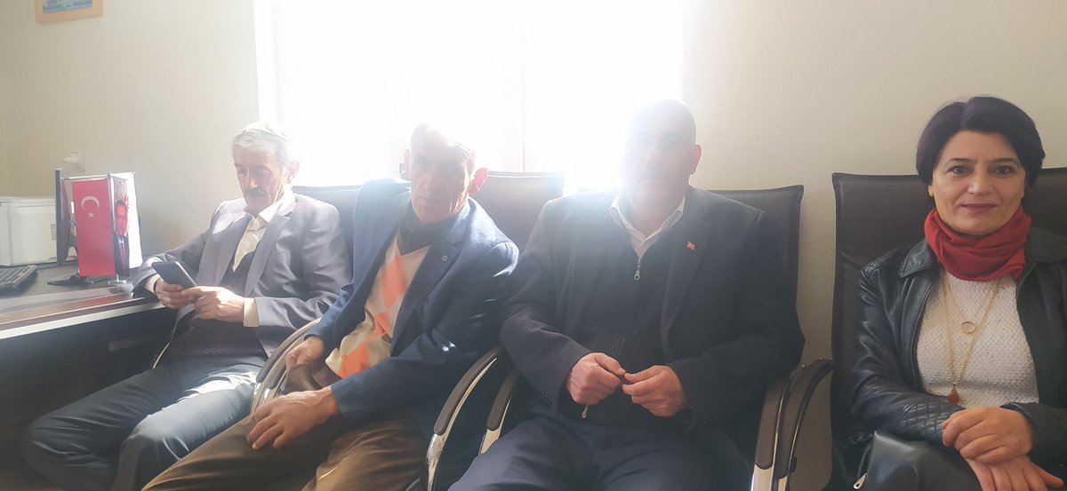 Akgevass's tweet photo. Haftalık yönetim kurulu toplantımızı sayın  ilçe başkanımız @TahsinDeirmenc6 riyasetinde gerçekleştirdik.Hayırlara vesile olur inşallah 🇹🇷🇹🇷🇹🇷🇹🇷
@K_Turkmenoglu_V @erkankandemir @RUKENKLERCi @firat_gulesce
@AK_PartiVan https://t.co/0mqCtoLja1