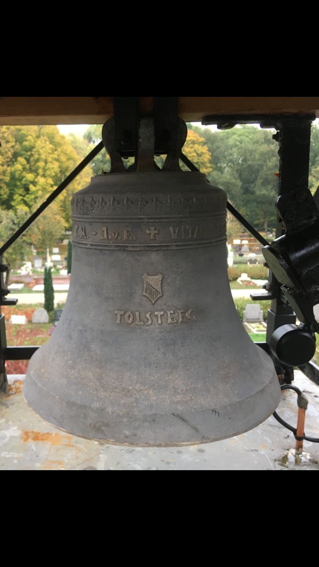 Trots, heel trots zijn wij op deze nieuwe toren op begraafplaats Tolsteeg. Woensdag 2 november komt wethouder Schilderman de toren in gebruik nemen. #utrecht #s_schilderman  #tolsteeg #begraafplaatsen #nkv
