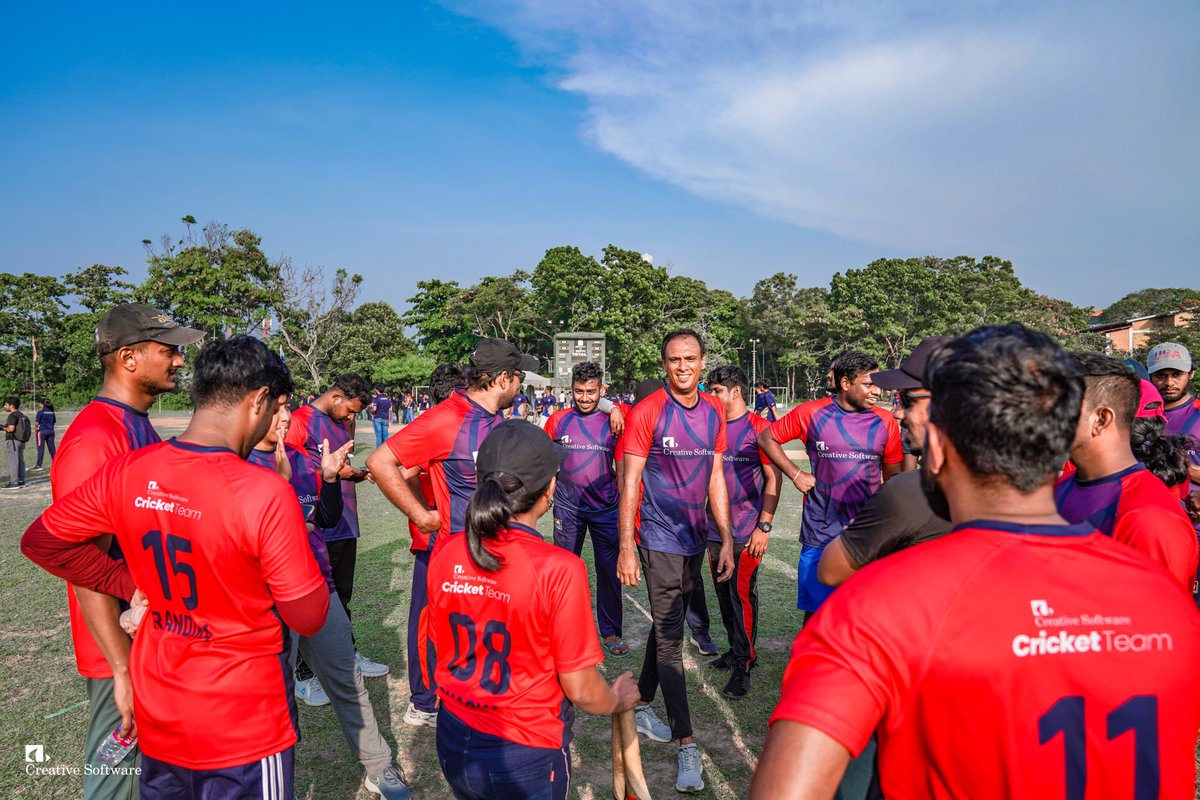 CreativeSoftLK's tweet photo. Our active bunch took to the fields last weekend and emerged co-champions at the #FITSixes2k22 organised by IT faculty Students' Union of University of Moratuwa.
#LifeAtCreative #TogetherWeBuild #Cricketchamps #FITmoments #techcareers #srilanka https://t.co/BMH3TEvWsJ
