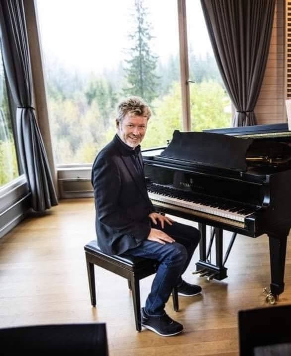                                 Happy Birthday Magne Furuholmen 