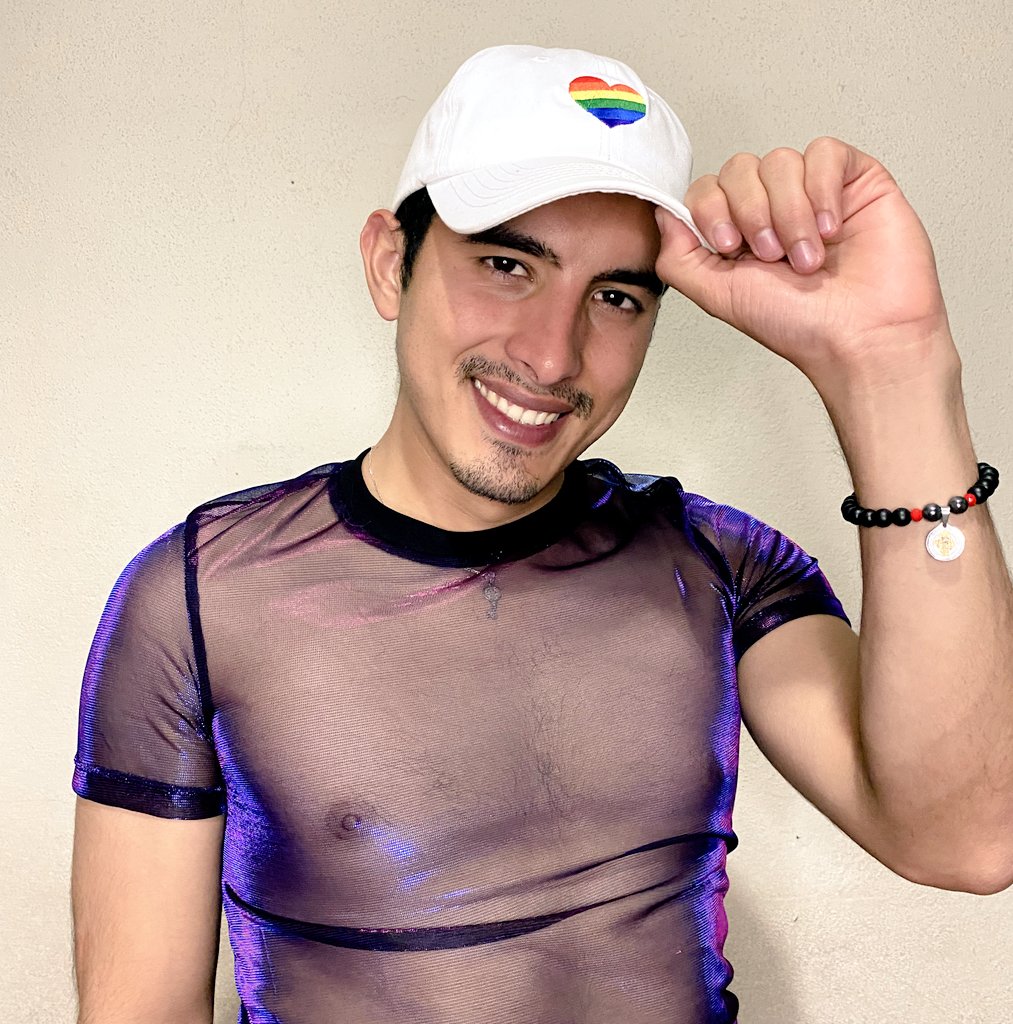 JuanDiegoPaiz's tweet photo. Mi disfraz fue el #prideboy jajaja https://t.co/GIupQlm1mA