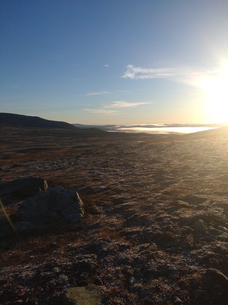 walkeapaa's tweet photo. Morgon mellan fjällen https://t.co/Dz9UMUuqKY