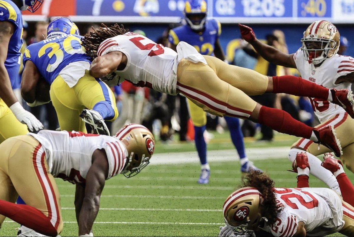 CoachCrocky's tweet photo. My favorite play from the 49ers Rams game. Fred Warner’s a bad man! #SameOleSorryAssRams
📸: @kympossible3 <— Great shot! https://t.co/bfU9ZY4JUQ