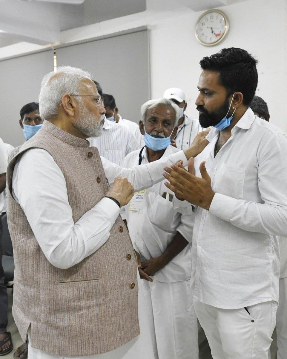 CRPaatil's tweet photo. મોરબીની પુલ દુર્ઘટનામાં જીવ ગુમાવનાર મૃતકોના સ્વજનો સાથે માનનીય પ્રધાનમંત્રી શ્રી @narendramodi સાહેબે સંવેદનાસભર મુલાકાત કરી સાંત્વના પાઠવી. https://t.co/eiOtHyJrJN
