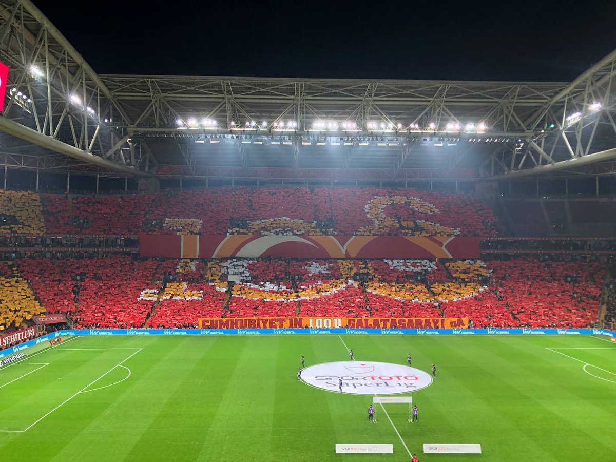 ultrAslanUNI's tweet photo. Gazi Mustafa Kemal Atatürk ve silah arkadaşları önderliğinde, aziz Türk milletinin fedakârlığı ile kurulan Cumhuriyetimizin yıl dönümünün coşkusunu Ali Sami Yen Spor Kompleksi Nef Stadyumu'nda yaşadık! #Cumhuriyetin100üGalatasaray #ultrAslan https://t.co/mOWsq47muy