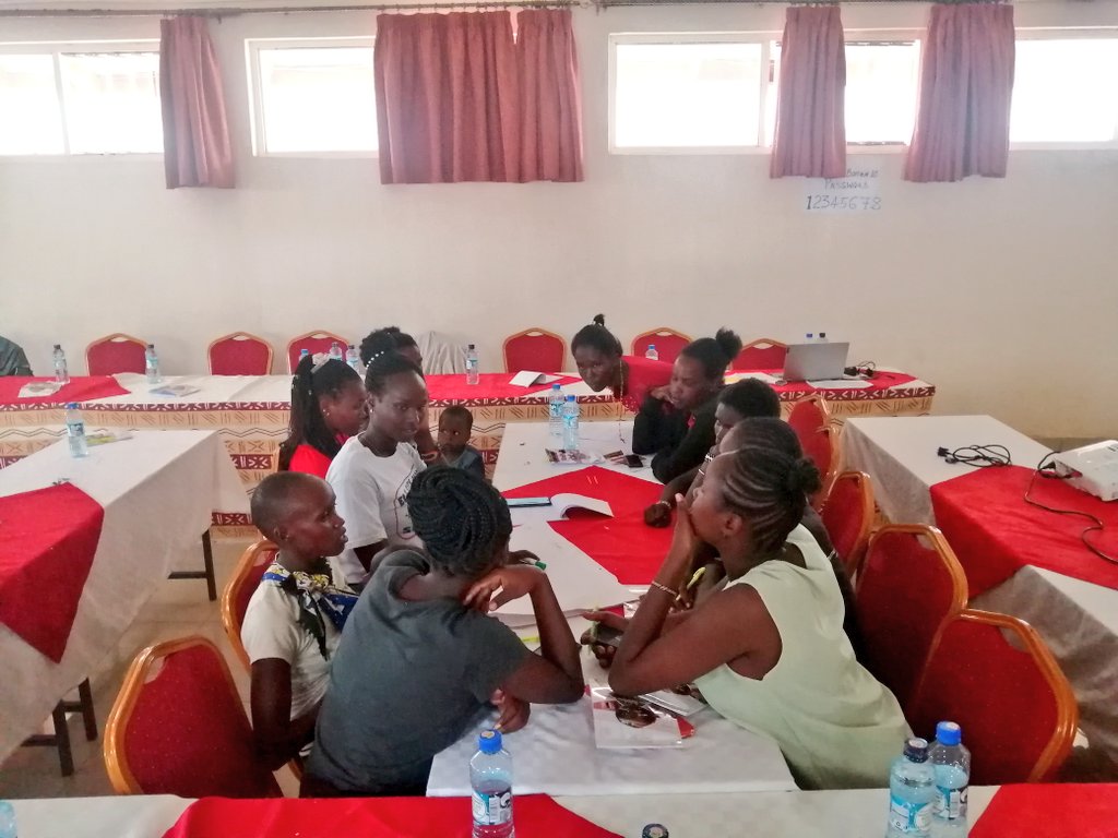 MianoJN's tweet image. Spent last weekend in Isiolo County engaging Girls out of School on #HRBA &amp;amp; #MovementBuilding to form a strong network to #EndFGM/C and support survivors. There are concerns that the upcoming holidays might expose many girls to the vice, therefore partnerships are needed.