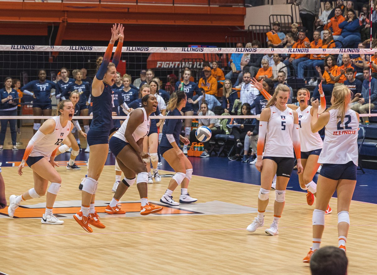 NCAAVolleyball's tweet photo. Vote for the #NCAAWVB Photo of the Week 📸

1️⃣ @BadgerVB Madness in Mad-town 🤪
2️⃣ @IlliniVBall Kind of a big deal 🤷‍♀️
3️⃣ @GTVolleyball Lavagirl gets hot 🔥🔥
4️⃣ @MontanaGrizVB Hip-Hip-Hoorah! 🥳 https://t.co/4YZgkepjwc