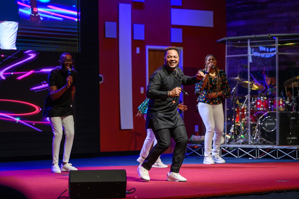 JesusHouseBalt's tweet photo. We’re still in awe of how amazing Praisefest 2022 was. 💫✨We worshipped, we praised, we danced, and had a glorious time in the presence of God!
Many thanks to Minister Moses Efret for being such a blessing ❤️
#JHB #JHBTrueWorship #PraiseFest2022 #MosesEfret #PraiseInBaltimore https://t.co/W7k4OBfNbz