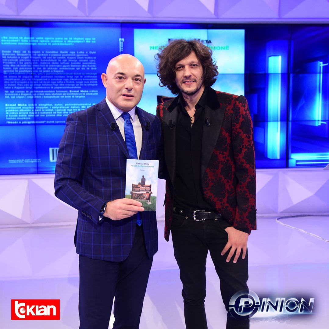 ErmalMetaAL's tweet photo. Ermal Meta in un'intervista con Blendi Fevziu. 🥰
Credits: @rtvklan #OpinionTvKlan

#ErmalMeta #BlendiFevziu 
@MetaErmal @BlendiFevziu 
Link di intervista 👇🏻
https://t.co/QZnGzCgbCU https://t.co/h5iX1fRYxr