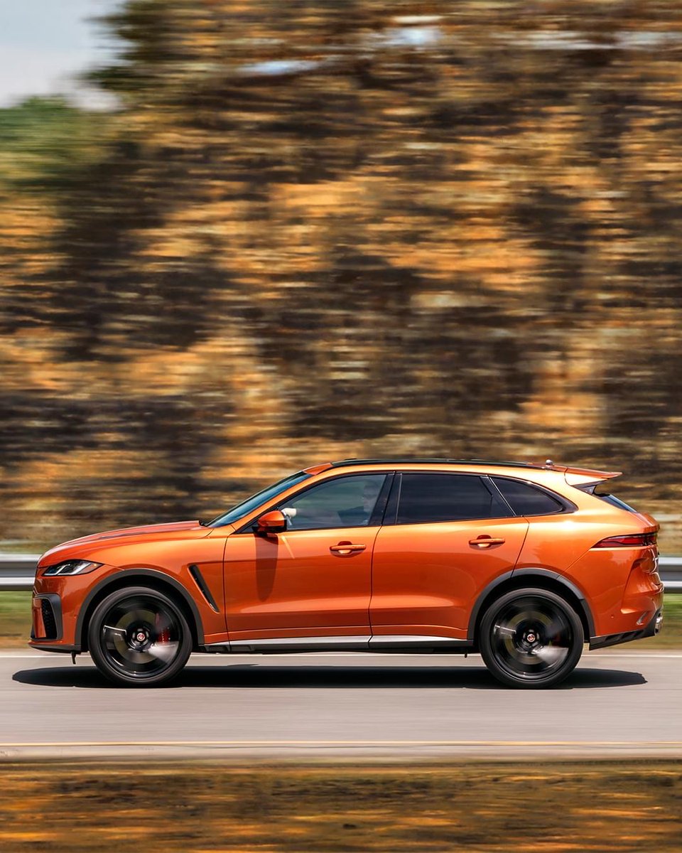 Delivering greater performance, agility and dynamism than ever before, F-PACE SVR is the pinnacle of our award-winning model lineup.