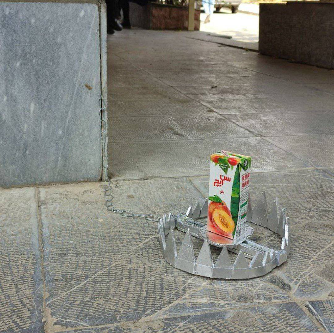 mamadporii's tweet image. این تله‌گذاری برای بسیجی‌ها هم خیلی خوبه، تایم لاین رو شاد می‌کنه و روحیه می‌ده و عرزشی‌ها رو از همه مهمتر می‌گاد و بسیار زیبا!
#مهسا_امینی 
#اعتصابات_سراسری
  #انقلاب۱۴۰۱