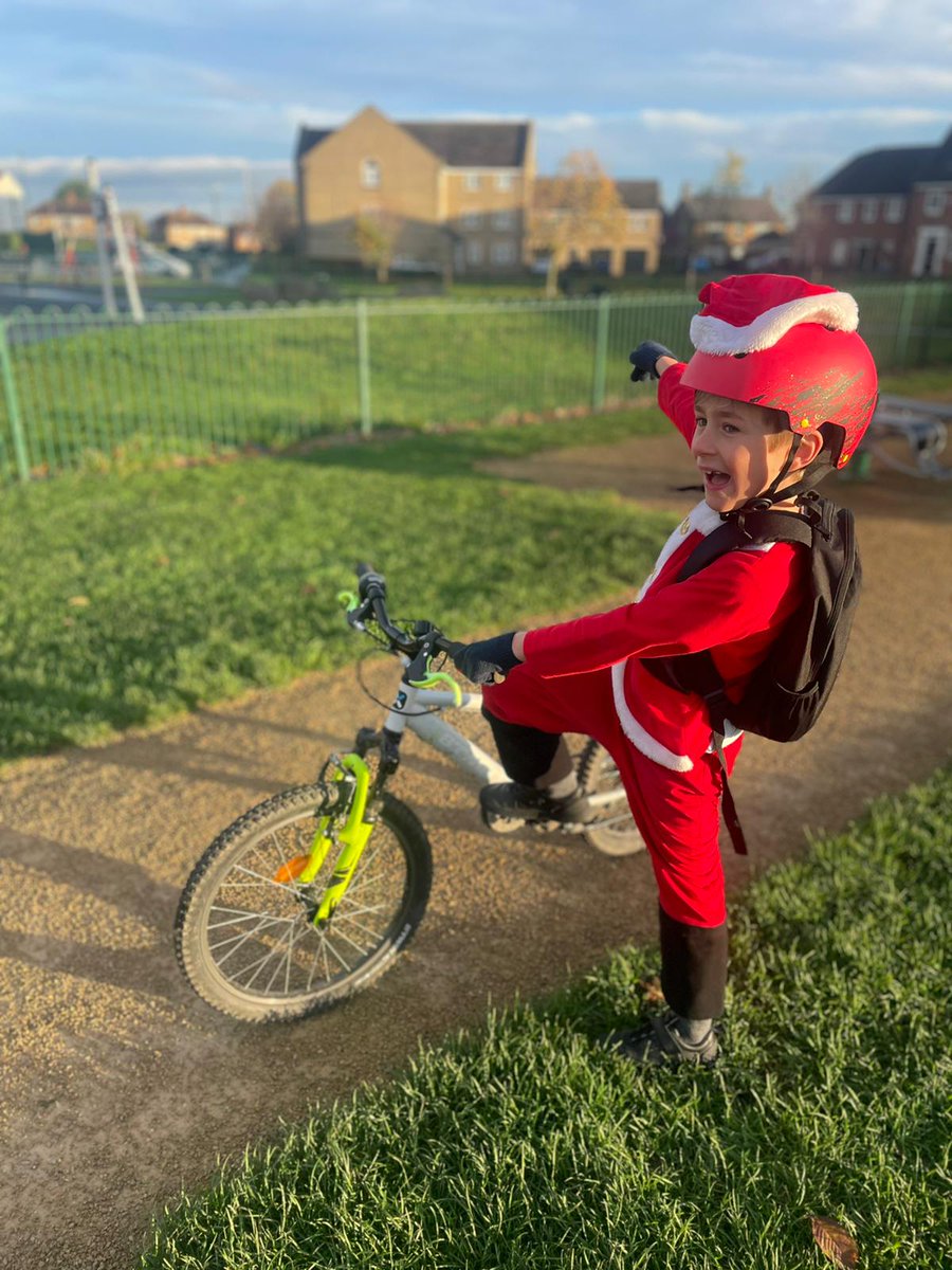 This morning, 7 year old Lukas from Pudsey completed a 12 day cycle challenge raising money for Finley's Advent Calendar Appeal, supplying advent calendars for children spending December in Leeds Children's Hospital. leedsth.nhs.uk/patients-visit…
