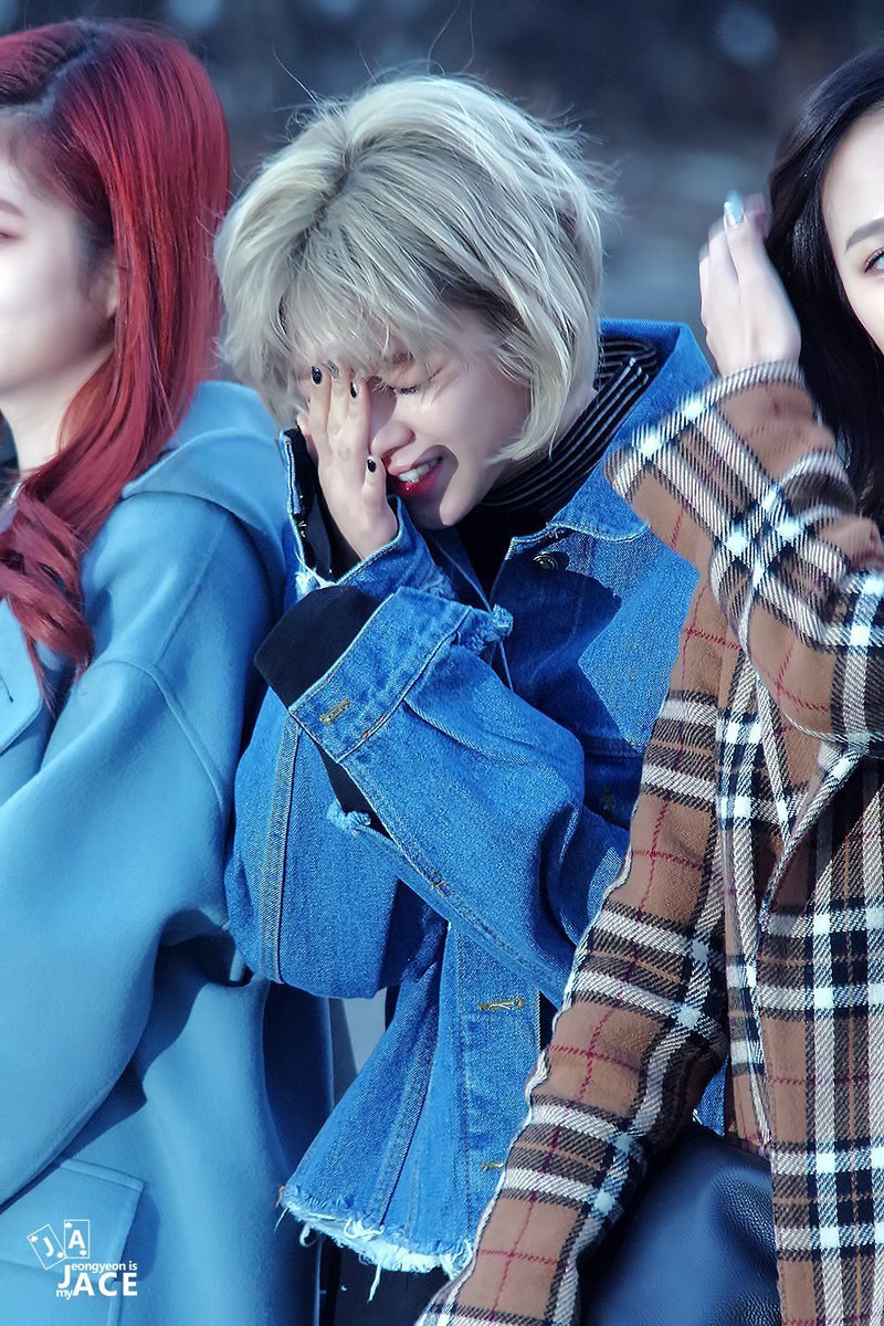 tanuki_kpop's tweet photo. 寝起き感半端なくたって可愛いの、きっとこの子くらい。

#MAMAVOTE #twice https://t.co/VP4AjNH1XK