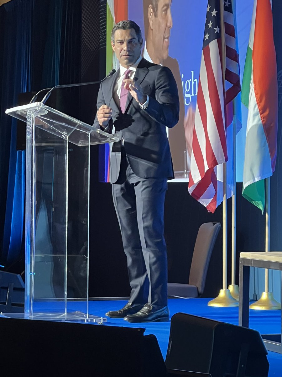 alaindufour's tweet photo. Miami Mayor Suarez is Opening Day 2 at World Strategic Forum @AmericasForum @MiamiMayor #miamiwsf https://t.co/J3J6i3P6y9