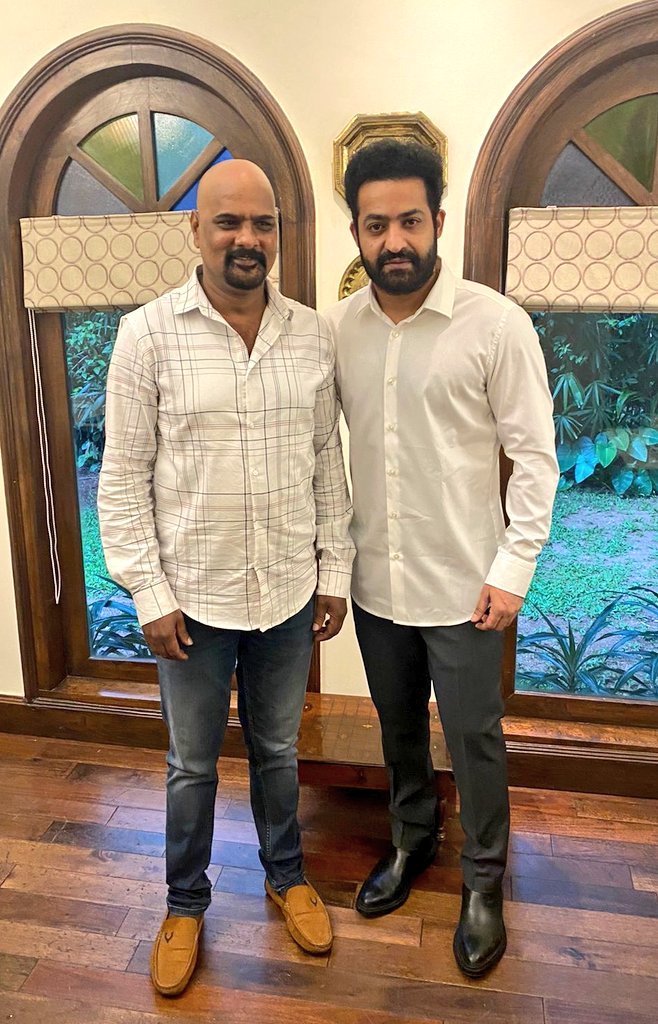 Manikyam anna with @tarak9999 Anna 👌♥️🤩🤍. #NTRatಕರ್ನಾಟಕರಾಜ್ಯೋತ್ಸವ