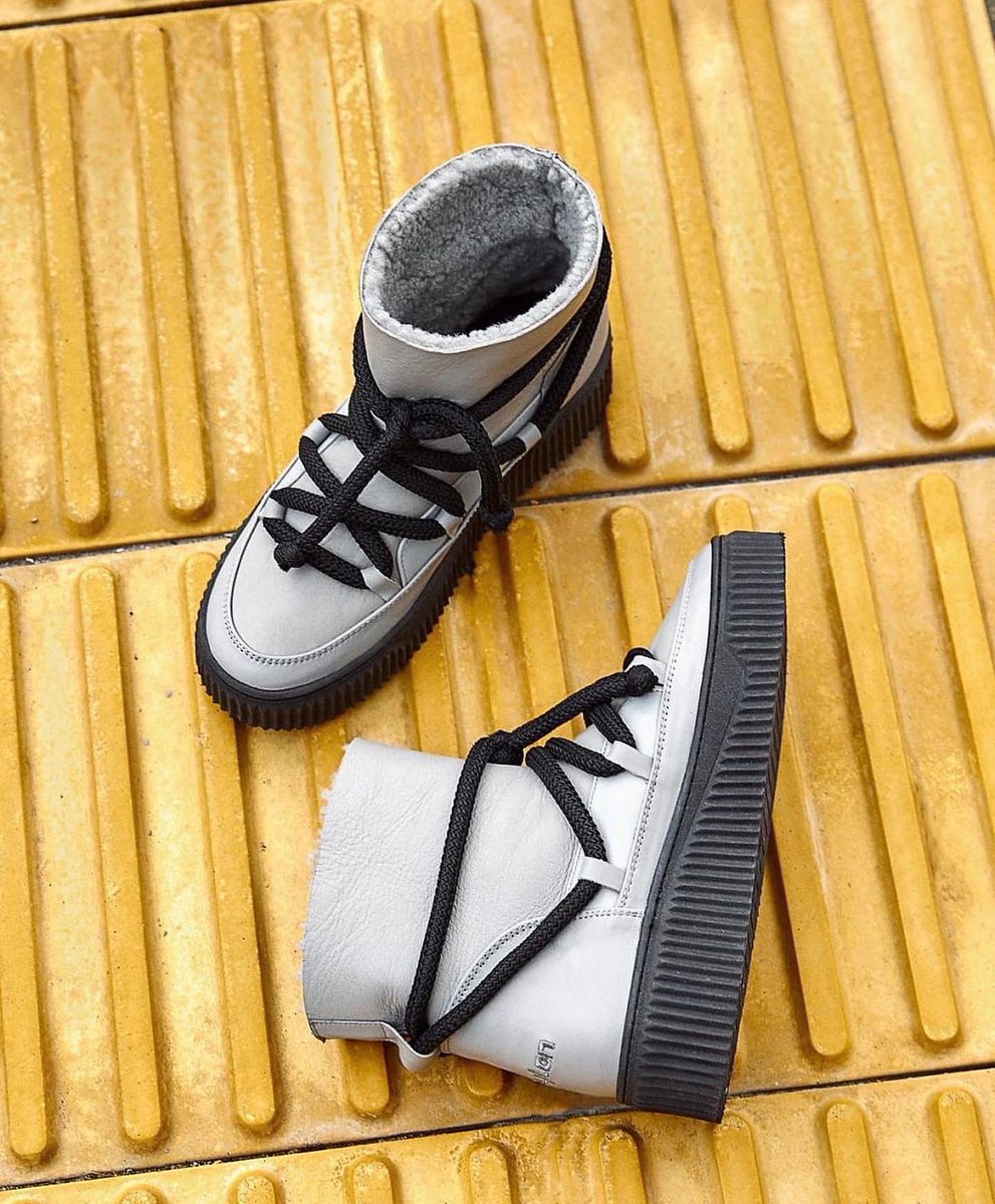 esneakers_eu's tweet photo. Worldwide shipping 🌎
#Sneakers #Moda #SneakersPoland #Warszawa #Ukraine #Brand #SneakersUkraine #BabylonPoland #uggs #CUSTOMIZATION #esneakers #esneakerseu #usa #shopping #shoppingonline #women https://t.co/ooFQqTszqu