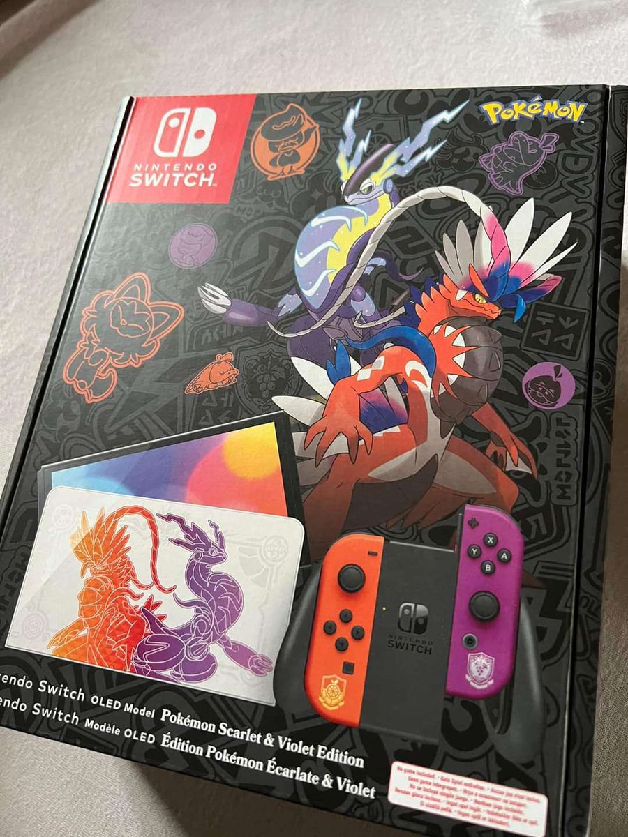 pory_leeks's tweet photo. Nintendo Switch OLED Pokémon Scarlet &amp; violet edition. https://t.co/2EuN6mhcqA