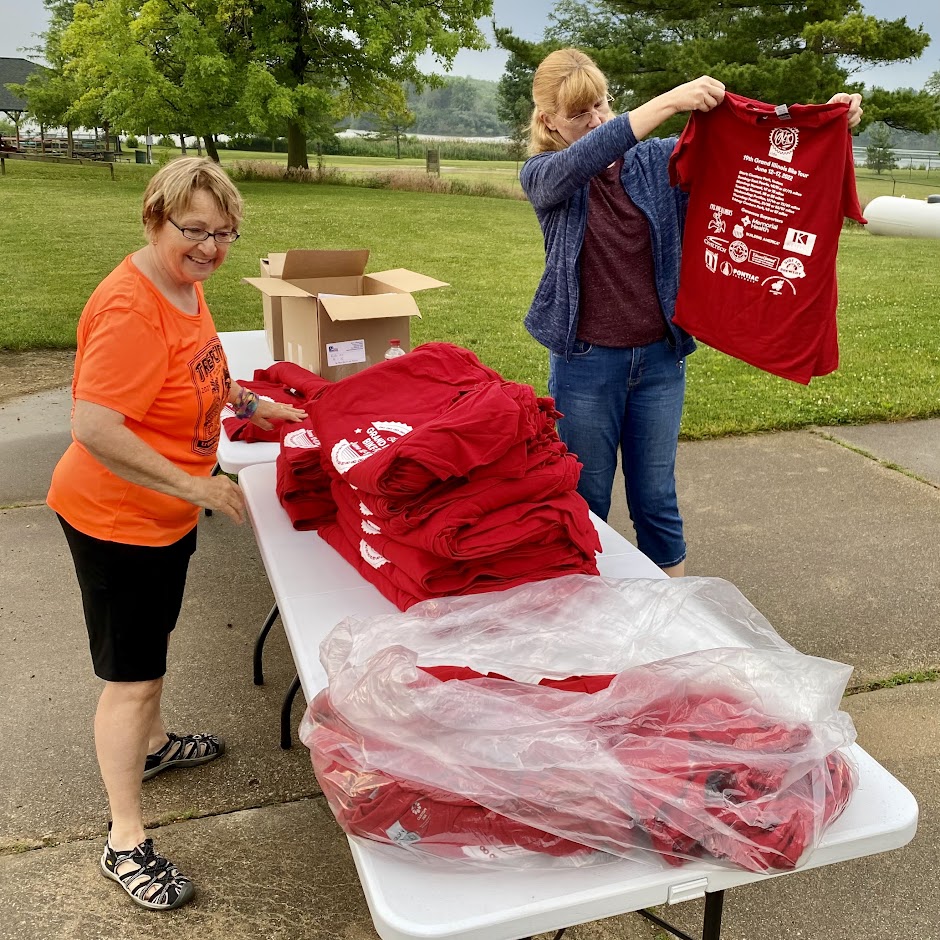 rideillinois's tweet photo. Registration is now open for our 2023 Grand Illinois Bike Tour! You can find more information, and register, on our website.

https://t.co/PLoMYECBhN

#rideillinois
#gibt2023
#biketouring
#joinusnextyear
#bikefriends https://t.co/cnpO3hld90