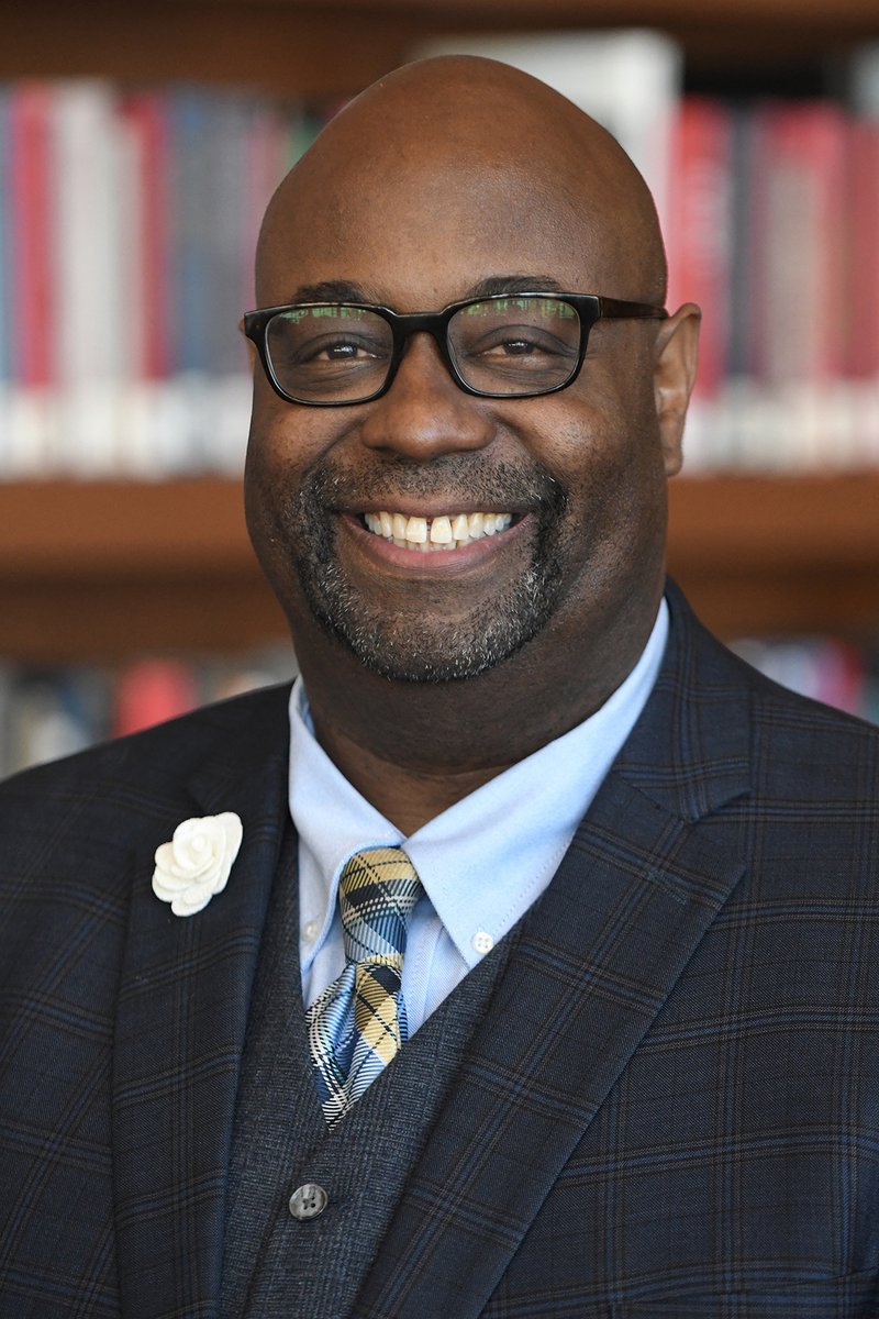 mulaw's tweet photo. We are excited to announce Derek Mosley (L'95) as the new director of @MULawLubar! For the full story visit our #FacultyBlog: https://t.co/CKro8hB37S. #MarquetteLaw #LubarCenter https://t.co/XyN3TozJoz