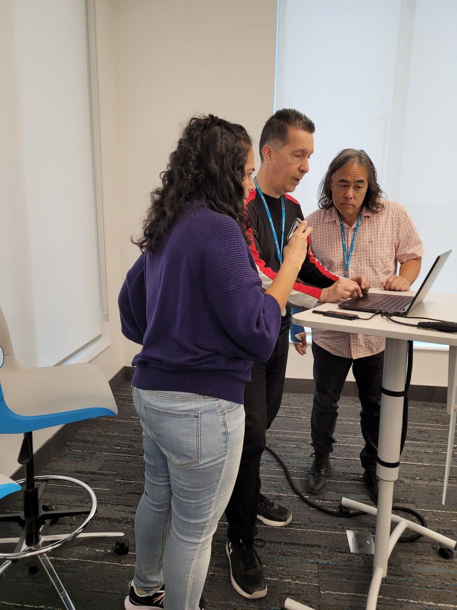 Endress_CA's tweet image. Behind the scenes of an event that promises to be very lively and exciting. #TechnologySymposium starts tomorrow at our Burlington Customer Experience Centre, and one thing for sure, we can&apos;t wait!

#PartnerInProcess #TechSympEHCA