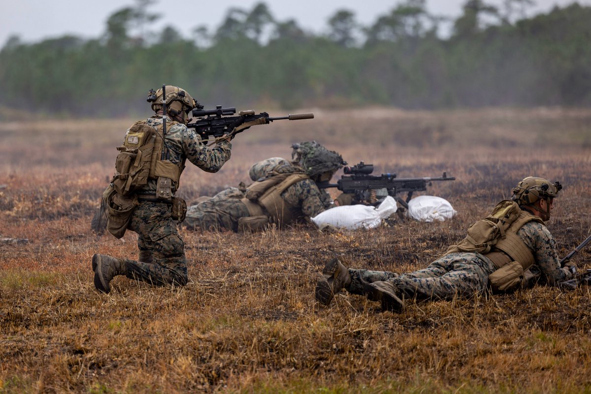 MARFORCOM's tweet photo. #Marines w/ @2dMarDiv, conduct a live-fire range during a #MCCRE on @camp_lejeune, N.C. MCCRE evaluates the unit’s #combatreadiness to prepare for future #deployments.
(#USMC photos by Cpl. Karlhendrix Aliten)
#WeHaveTheWatch #HomelandDefense #MarineCombatArms #EveryDomain https://t.co/ZFms5uAvXw