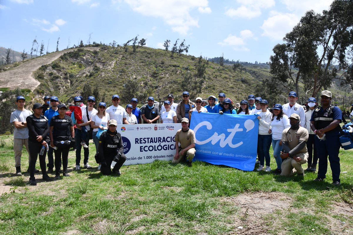 franciscostere's tweet photo. ✳️HOY | La @CNT_EC se unió a la jornada de reforestación para recuperar las riberas del río Monjas, en #Quito. Los colaboradores sembraron especies nativas que permitirán restaurar la vegetación.

🤝La actividad fue coordinada con @ScoutsEcuador y @MunicipioQuito. https://t.co/LHUli0yWZN