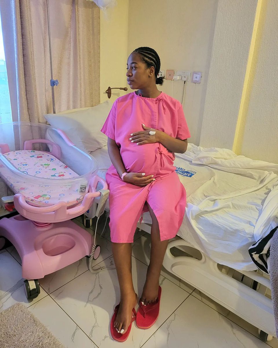 BahatiKenya's tweet photo. The Queen has checked into @KomarockModern Maternity Ward... May God go ahead of her 🙂 TYPE AMEN 🙏 https://t.co/6OXDP9fNwP