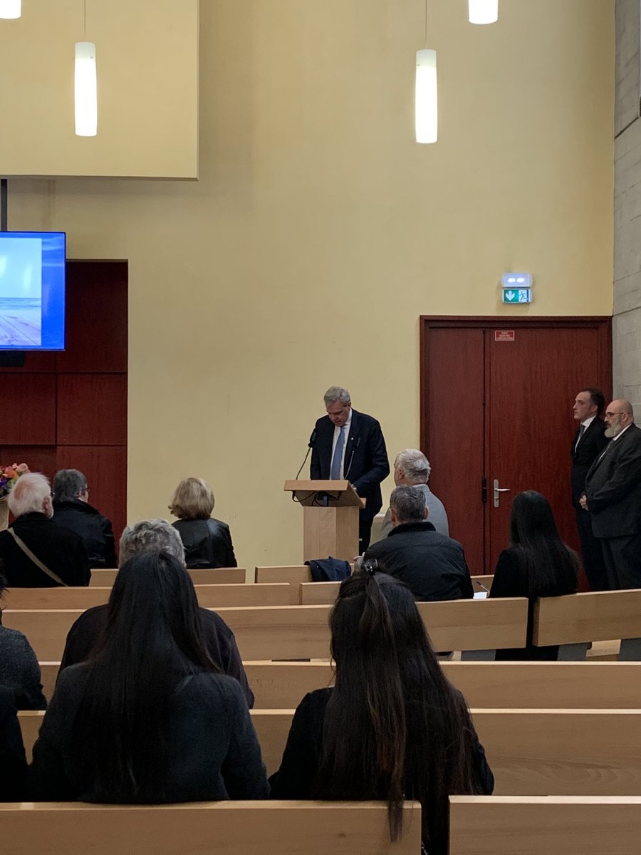 SFVP_Paris's tweet photo. Intervention de Monsieur le Maire de Champigny-sur-Marne au crématorium, à l’occasion de la cérémonie du souvenir annuelle #toussaint #ceremonie #crematorium #champignysurmarne https://t.co/6kuEmGaWp0