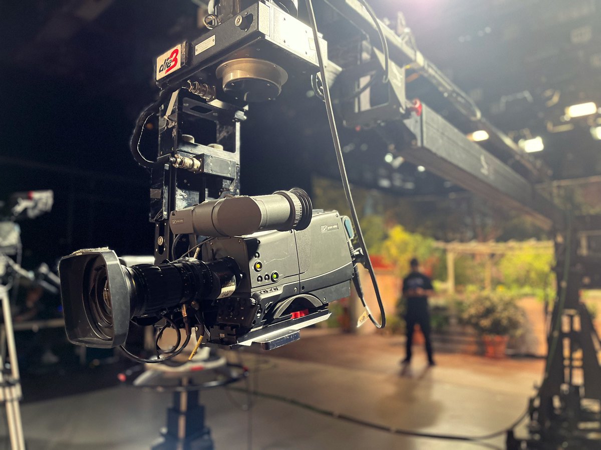 SorenSchulz's tweet photo. Yesterday was our last studio day for #Krümelmonstersfoodietruck mit Steffen Henssler. One more day of location filming next week and then post production.
#directing #filmmaking #sesamestreet #cookiemonster #gonger #behindthescenes https://t.co/UOTsw0MVon