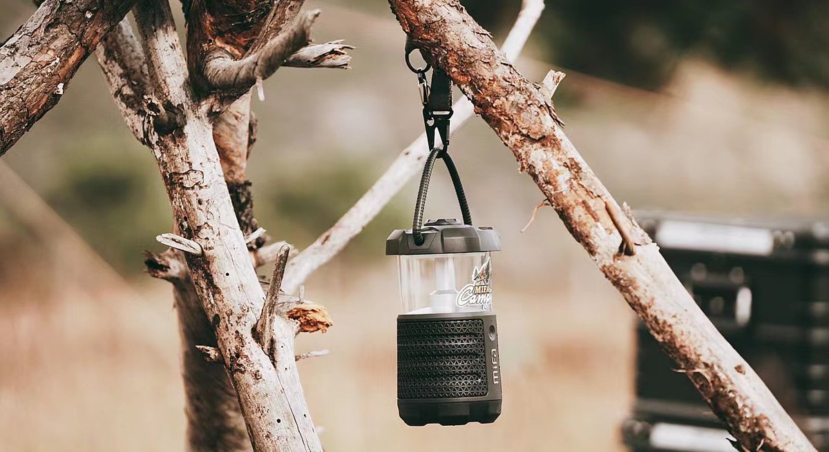 MifaLife's tweet photo. Autumn has a million different kinds of pleasures.

.
.
.
.
.
#mifa #mifaaudio #mifawildcamping #bluetoothspeaker #speaker #lantern #camping #solocamping #campsite #campinggear #campingstyle #campinglife #campeakfair #tactical #tacticalgear #hiking #mountain #bushcraft https://t.co/N9fdAUMdXe