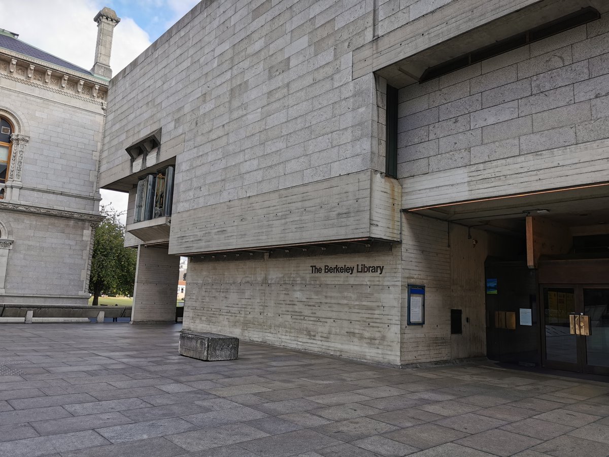Reminder that the Lecky Library doors are closed as new access gates are being installed. Please use the Berkeley Library entrance. tcd.ie/library/news/a…