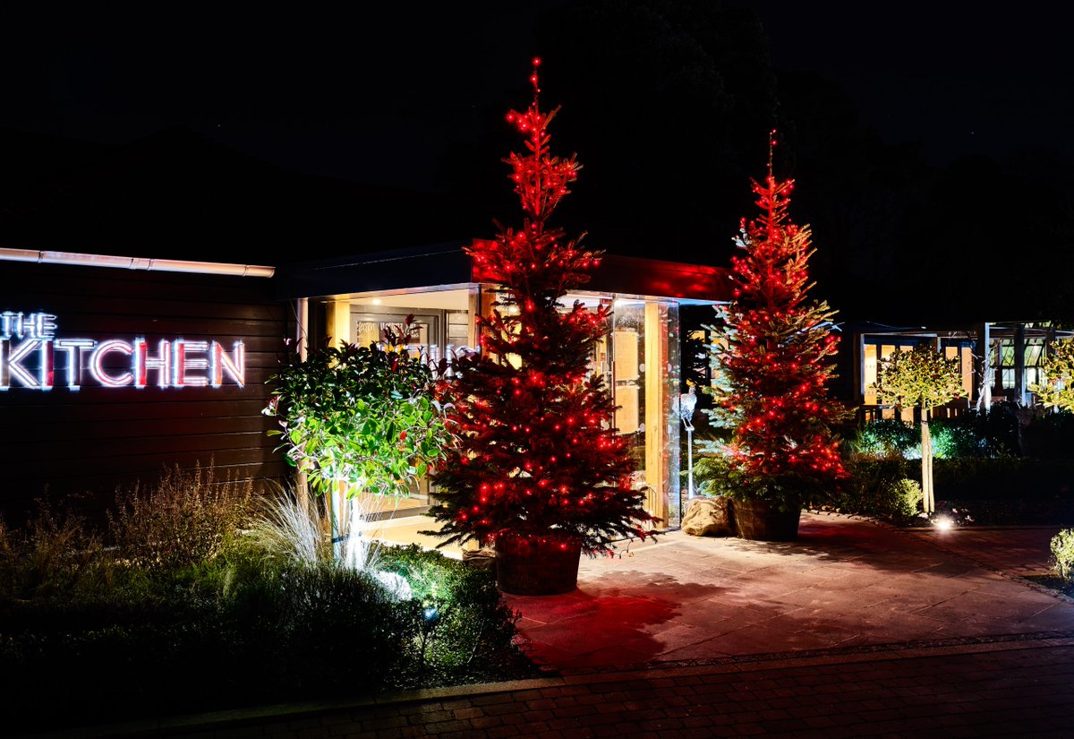 It's beginning to taste a lot like Christmas 🎄

Throughout the festive season, we have lots of fun cookery classes for you. From creating beautiful treats to helping you prepare for the big day - these classes are not to be missed!

Discover more: bit.ly/3gZ1lbI