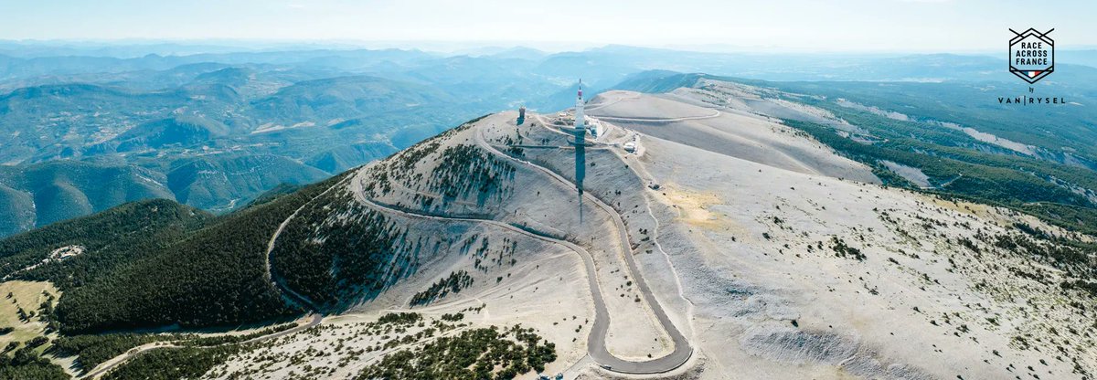 corebodytemp's tweet image. Here, Benjamin Lachambre discusses using CORE in ultracycling’s @RaceAcrossOff Lachambre learned his core temp thresholds, and discovered  that when he kept his core temp below 38.2° C/101.8° F, he performed at his best. #corebodytem #cycling #cyclinglife 
buff.ly/3C8TdMs