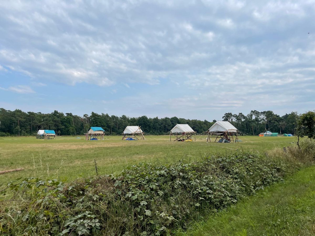 chrlenaerts's tweet photo. Elk jaar mogen we een aantal jeugdgroepen helpen met een kampplaats ter beschikking te stellen in het domein. We kunnen tot 5 groepen van meer dan 50 jongeren een plaats ter beschikking stellen. We hebben zelfs al groepen van 300 jongeren gehad.

https://t.co/CdT7aoIhRV https://t.co/8ZZDVVfUqO