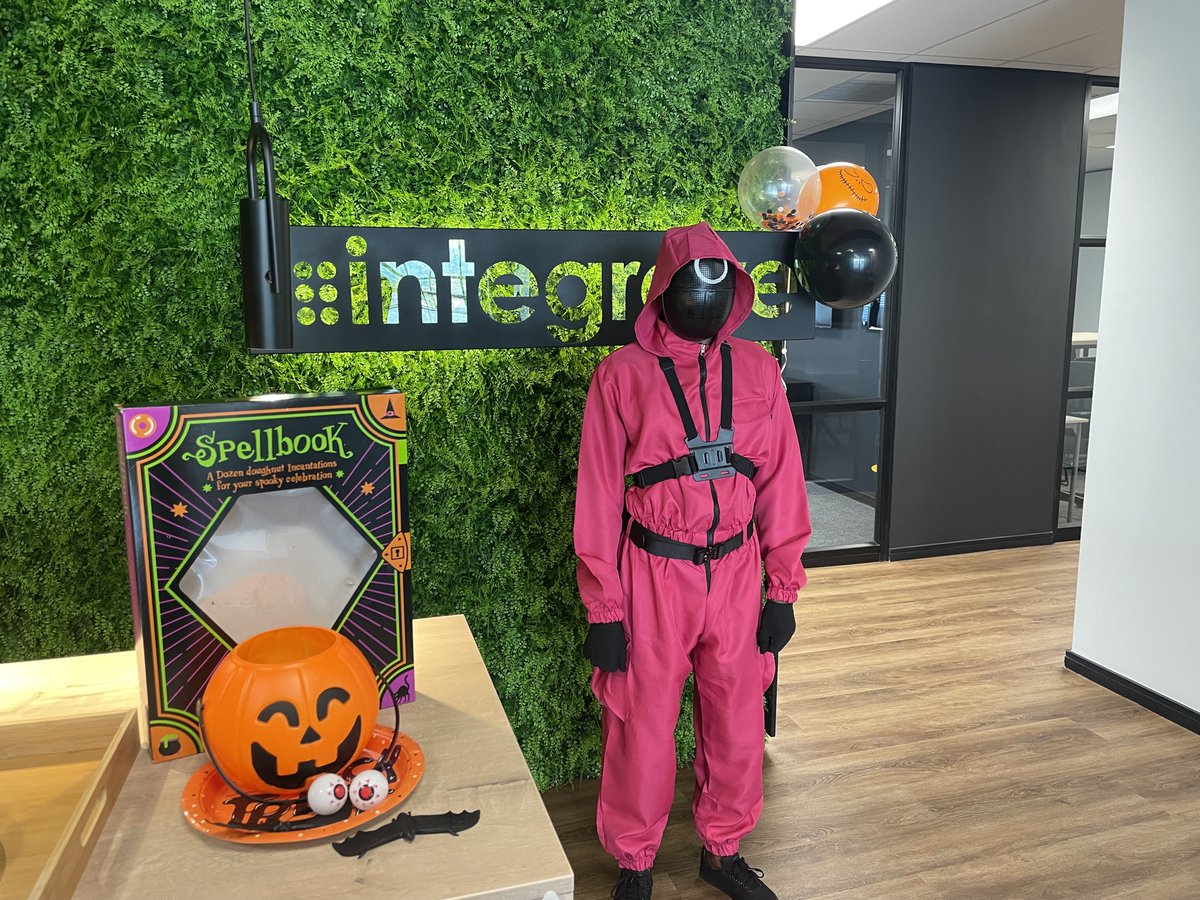 integrove's tweet photo. We had a blast dressing up for our annual Halloween Costume contest! And we may or may not have had tons of candy. Happy Halloween Integroovies🥳👻 

#Halloween #Integrove #CompanyCulture https://t.co/pyUEJXSXxO