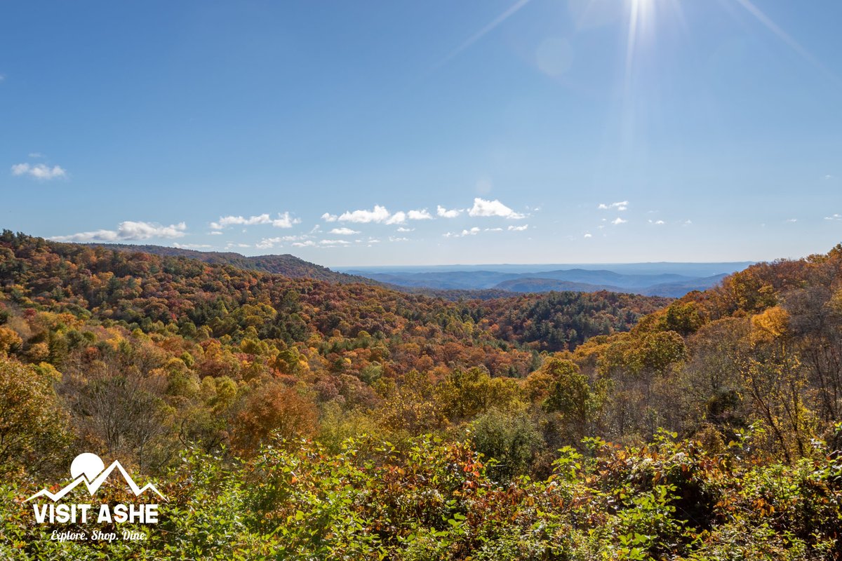 You can see FOREVER in Ashe County, NC! 😍

 #ashecountync #ashecounty #weekendgetaway #visitashe #thecoolestcorner #blueridgeparkway #blueridgemoments #blueridgemountains #lovenc #newriver #canoethenew #mountainlife #ncmountains